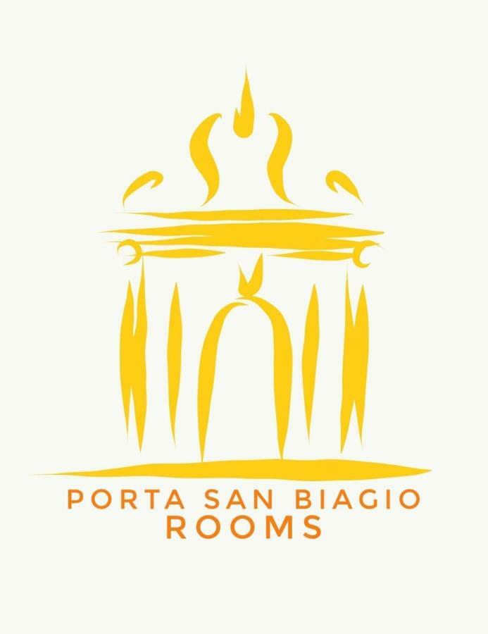 Porta San Biagio Rooms Lecce Bagian luar foto